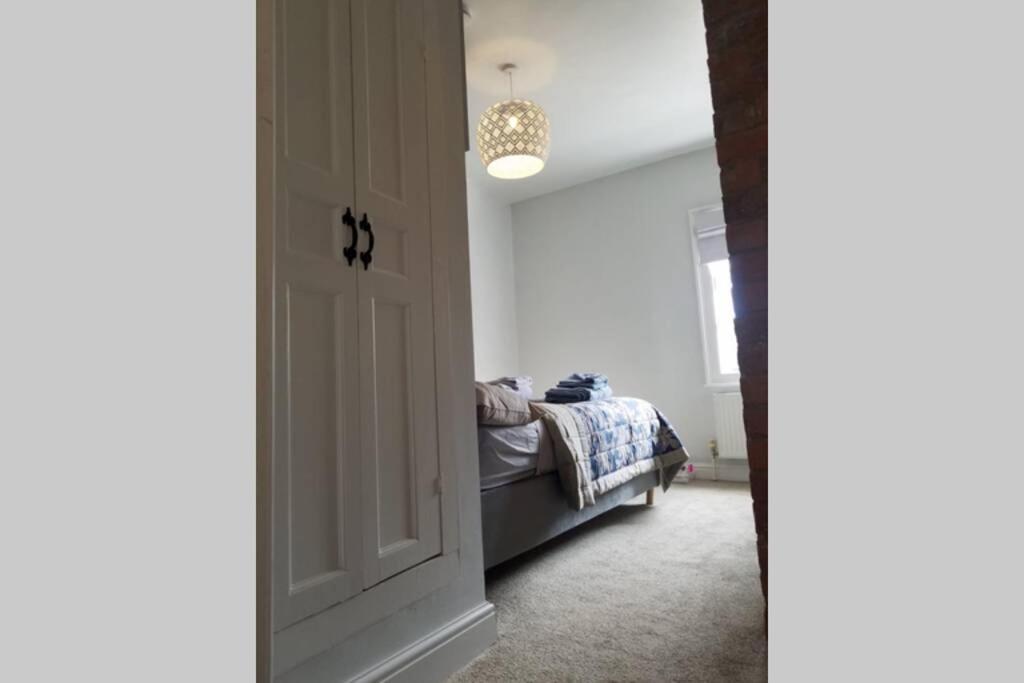 Kingfisher Riverside Cottage بيودلي المظهر الخارجي الصورة