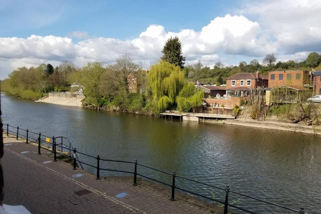 Kingfisher Riverside Cottage بيودلي المظهر الخارجي الصورة